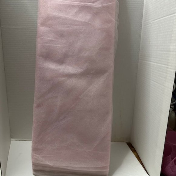 Shell Pink Tulle Fabric Weddings showers Gift wraps - Picture 3 of 3